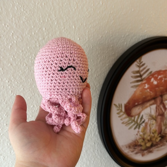 Molly The Octopus - Picture 3 of 4